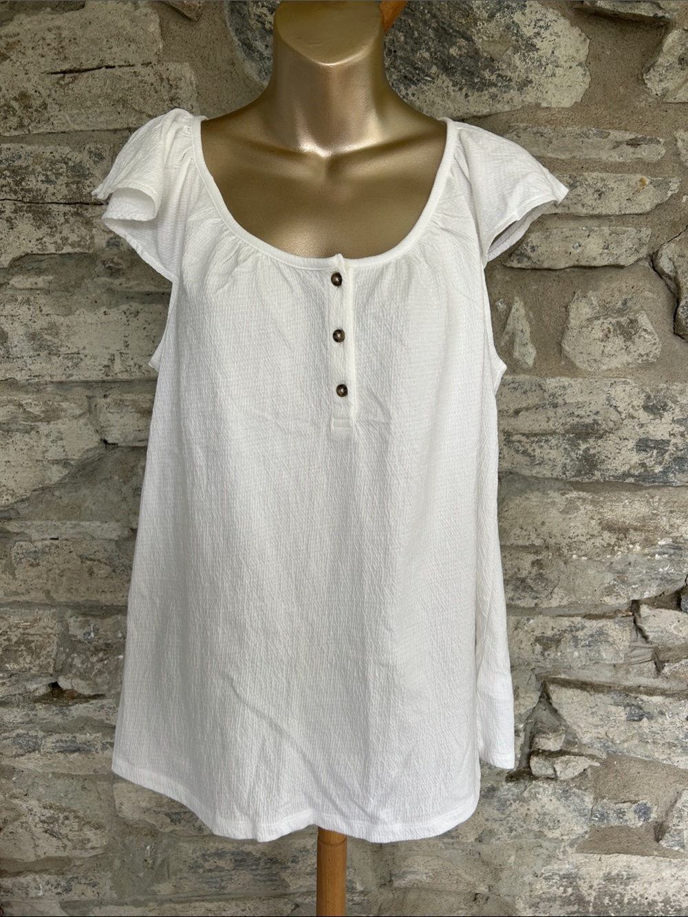 Flutter Sleeve Button Top